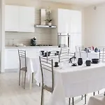 Alojamento de Acomodação e Pequeno-almoço Alba Sul Mare
